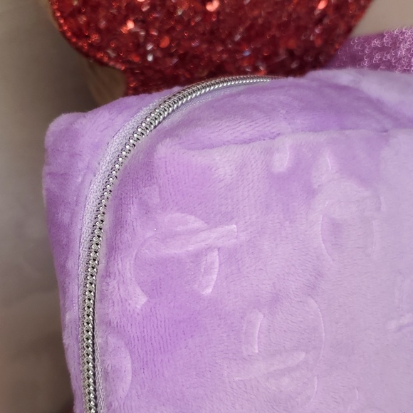 🎉HP🎉Juicy Couture 💜NWT💜 Lavender Purple Velour Cosmetic Bag!💜💜💜 - Picture 7 of 13